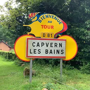  Appartement Spacieux Dans Immeuble Atypique Classé 4 étoiles à Côté Des Thermes De Capvern-les-bains